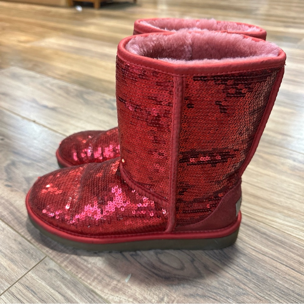 Ugg Ruby Red Pink Sparkle Sequin Short Classic Sh… - image 1